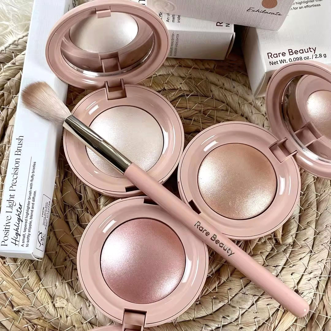 Rare Beauty Highlight Powder L - Rare Beauty Makeup Highlighter review and price